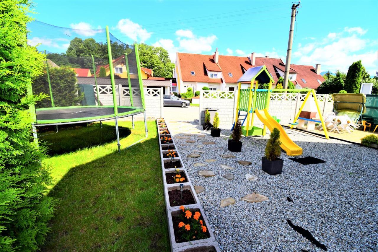 Готель Penzion Privat Siesta Ліптовський Мікулаш Екстер'єр фото