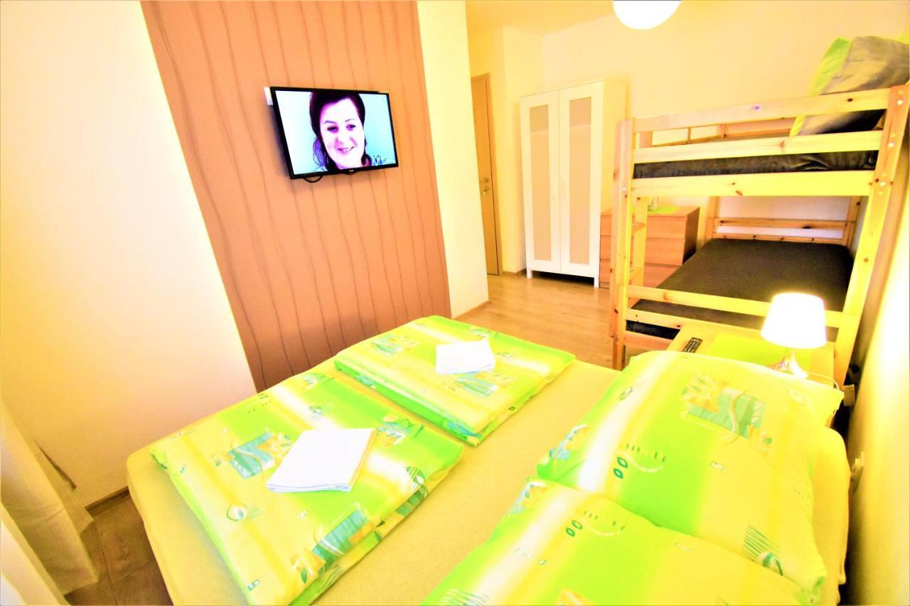 Готель Penzion Privat Siesta Ліптовський Мікулаш Екстер'єр фото